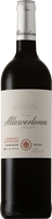 Eine Flasche Rotwein mit einem schlichten, eleganten Etikett und silberner Kapsel steht vor einem neutralen Hintergrund. Das Etikett enthält Informationen über die Weinmarke und den Jahrgang.
