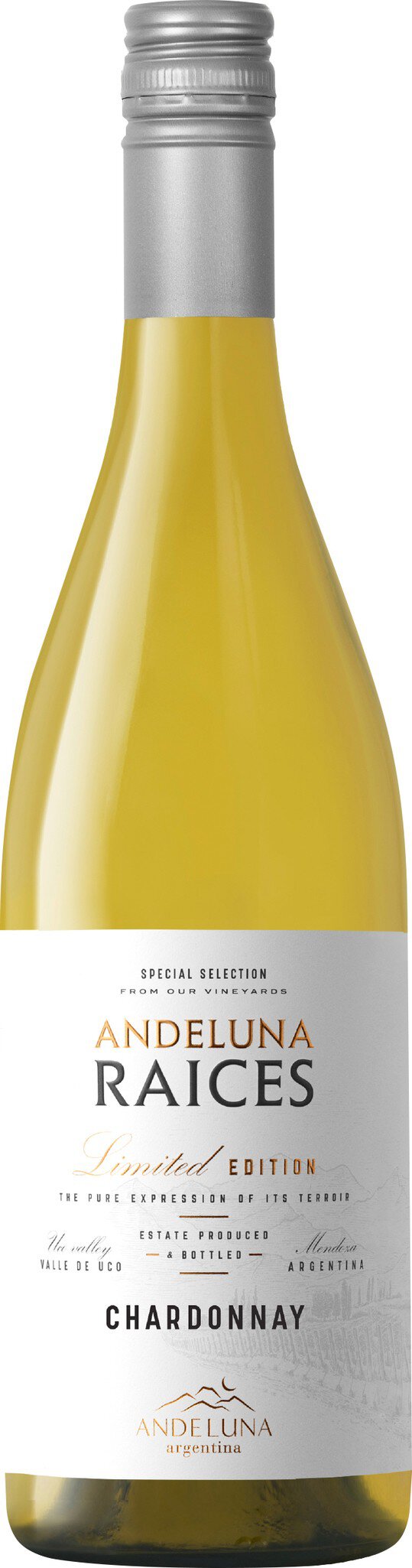 Eine Flasche Weißwein steht aufrecht, mit einem leuchtend gelben Inhalt. Der Etikett trägt den Namen -Lakes- und Informationen über den Wein. Der Hintergrund ist neutral unscharf.