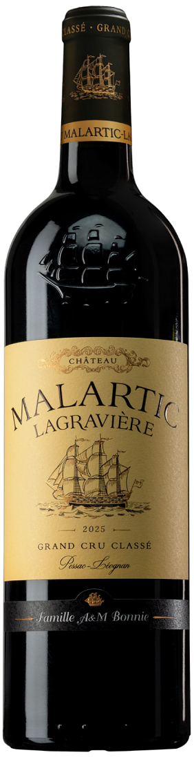 Eine Weinflasche hat ein elegantes Design mit einem goldenen Etikett. Darauf sind der Name -Malartic Lagravière-, die Jahrgangszahl 2025 und eine Abbildung eines Schiffes sichtbar, ergänzt durch die Bezeichnung -Grand Cru Classé-.