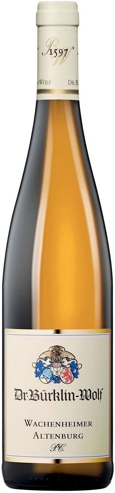 Eine Flasche Wein ist abgebildet. Sie hat einen schlanken, länglichen Körper mit einer klaren, goldenen Flüssigkeit. Das Etikett zeigt ein erkennbares Wappen und Schriftzüge über den Wein und dessen Herkunft.