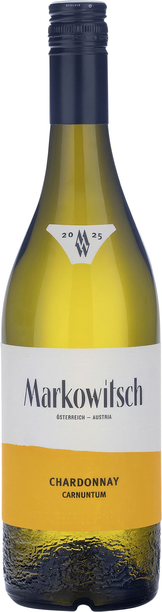 Eine Flasche Weißwein steht aufrecht. Der markante grüne Glasbehälter hat einen langen Hals und trägt ein Etikett mit dem Namen -Kahlenbach-. Der Boden ist etwas breiter.