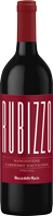 Eine Flasche Rotwein mit rotem Korken und einem et lichten Etikett. Das Etikett zeigt den Schriftzug -Rujum 2020-. Der Hintergrund ist neutral.