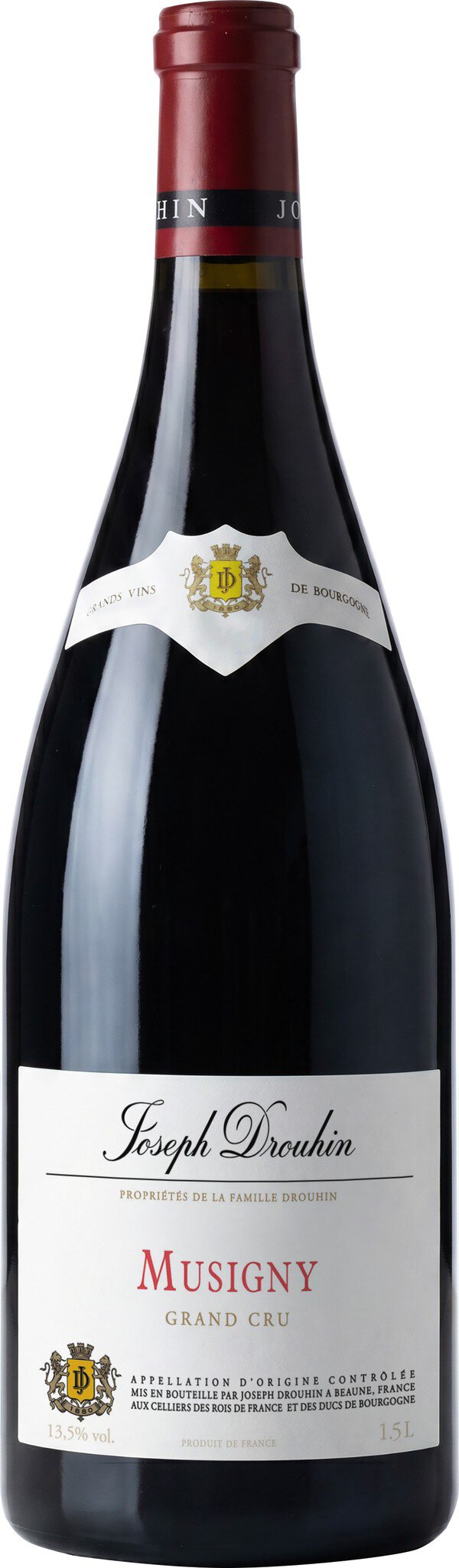 Eine Flasche Rotwein steht auf einem neutralen Hintergrund. Der Wein hat einen eleganten, klassischen Look mit einem markanten Etikett, das den Namen des Weinguts zeigt.