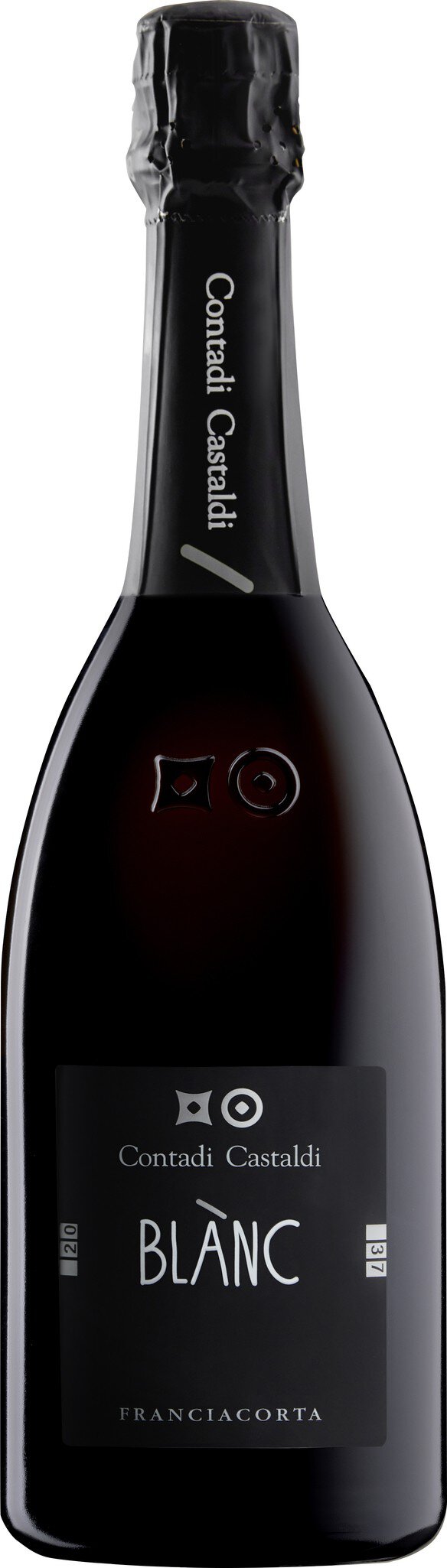 Eine Flasche Sekt steht aufrecht. Der Behälter ist schwarz mit eleganter Etikettierung. Der Sekt ist in einem neutralen Hintergrund platziert, was ihm einen hervorgehobenen Look verleiht.