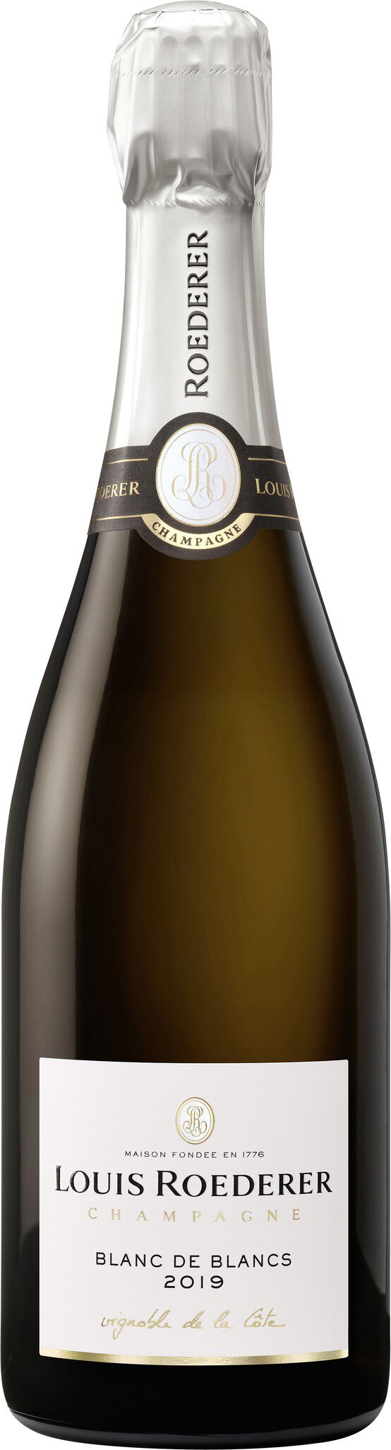 Eine Flasche Sekt mit einem gewölbten, dunklen Glasdesign und einem metallischen Verschluss. Das Etikett ist schlicht weiß mit schwarzem Schriftzug, auf einem neutralen Hintergrund positioniert.